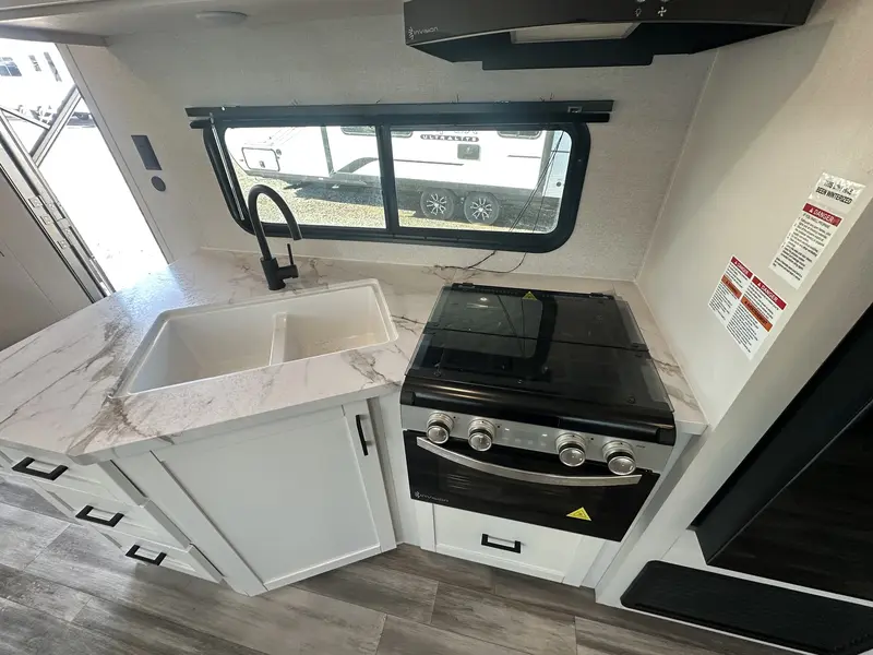 2026 Jayco JAY FLIGHT SLX 261BHS thumbnail 7