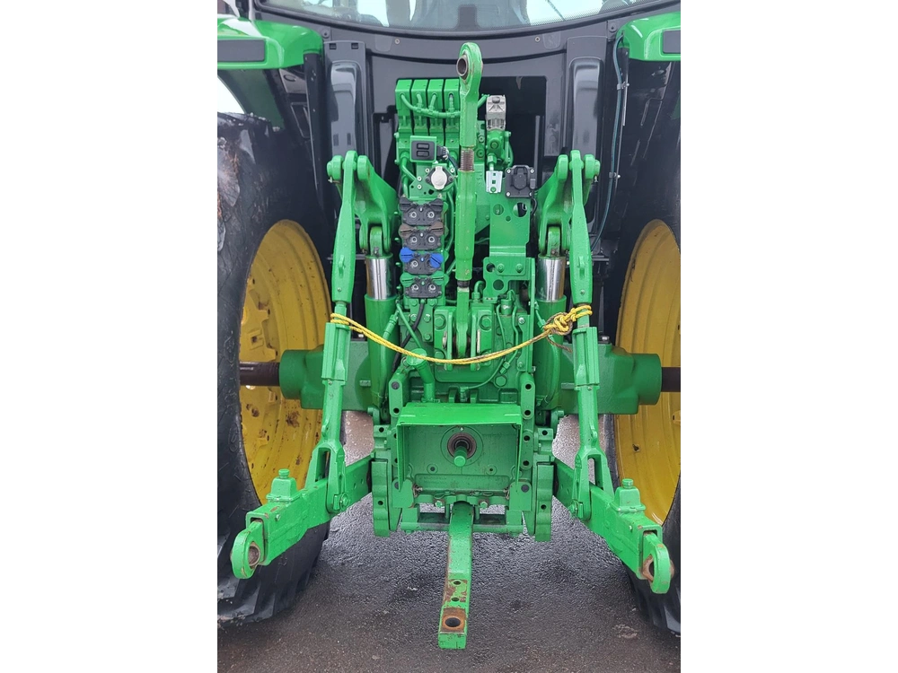 John Deere 6215r 2019 alt