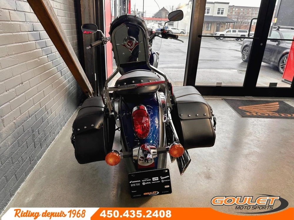 2025 Kawasaki Vulcan 900 Classic alt