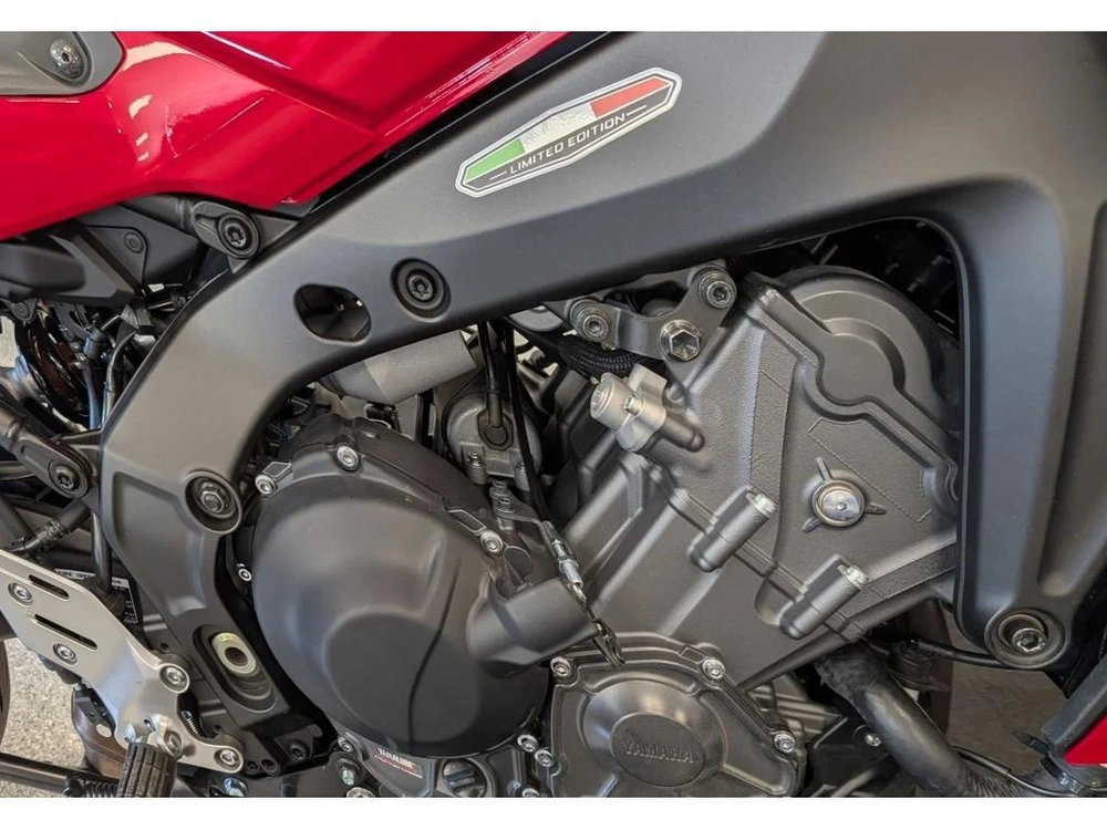 2022 Yamaha 9 Gt alt