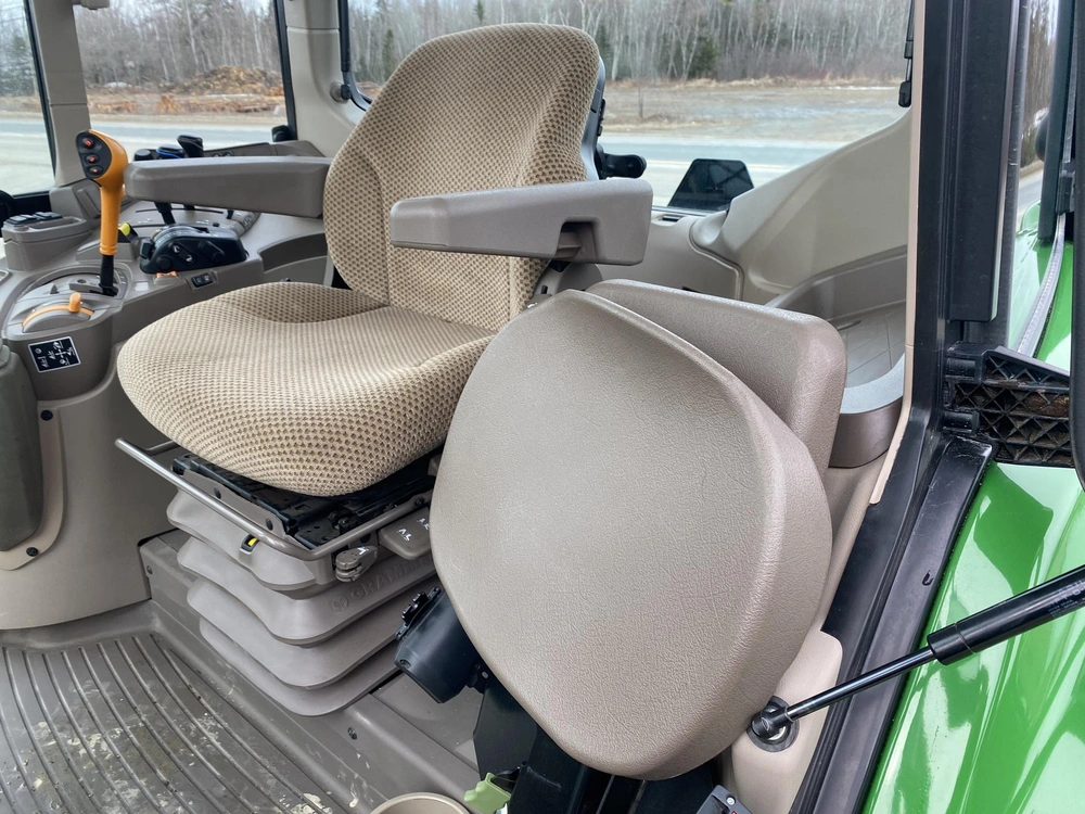 John Deere 6120m 2024 alt