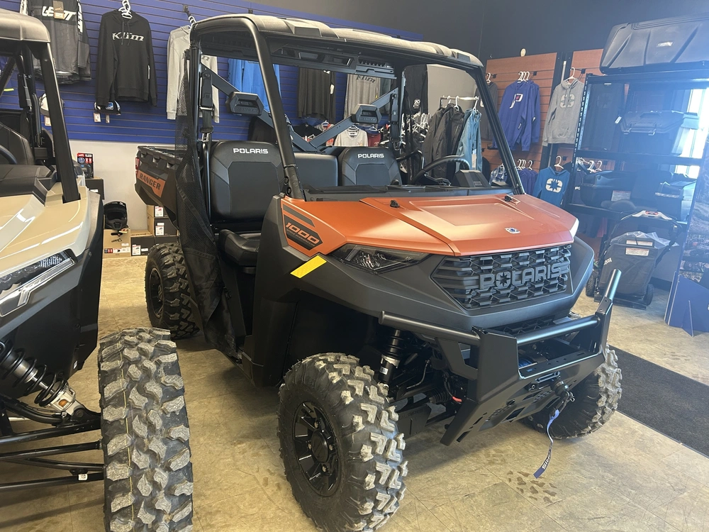 2026 Polaris 2026 Polaris Ranger 1000 Eps Premium Rover Rust alt