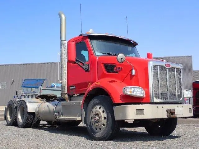 Peterbilt 567 2015