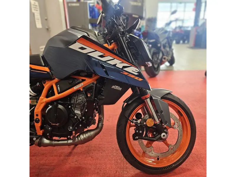 2025 KTM DUKE 390