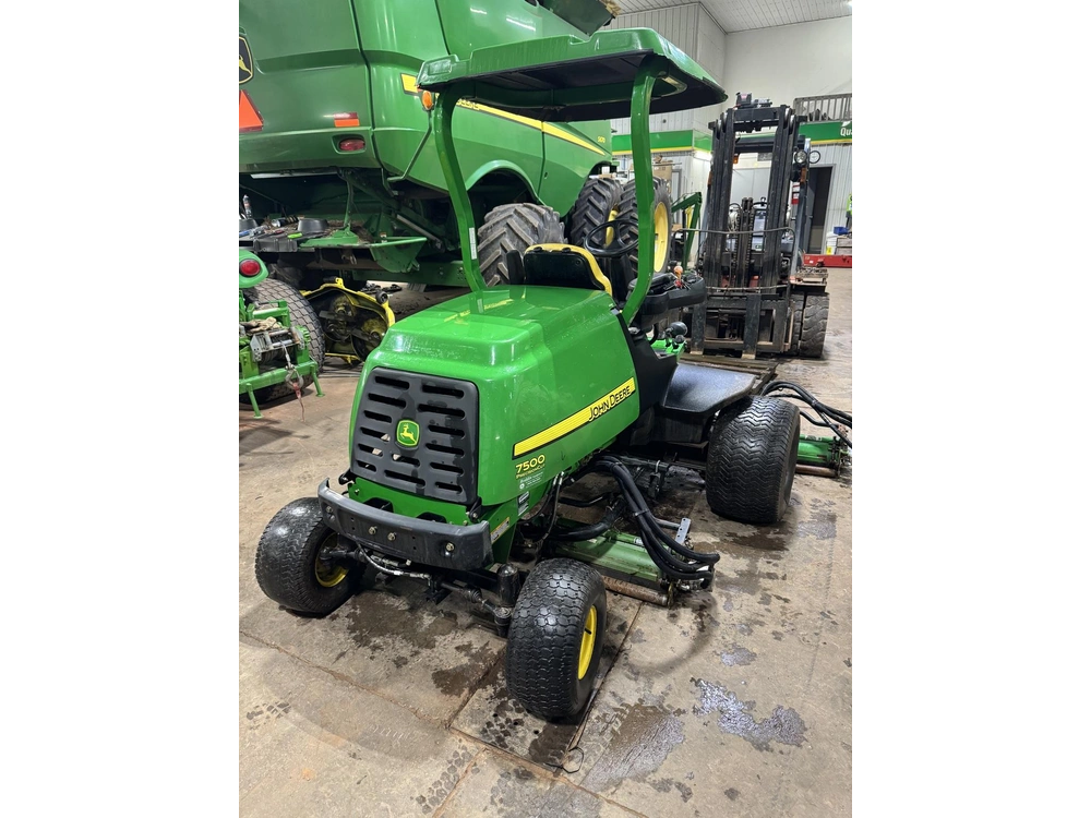 2009 John Deere 7500 alt