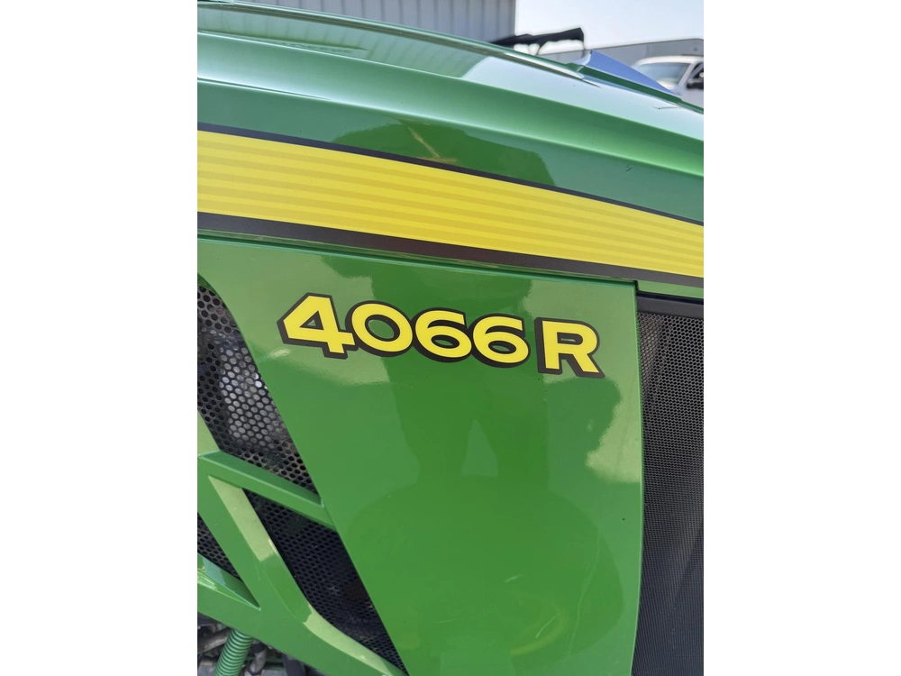 John Deere 4066r 2022 alt