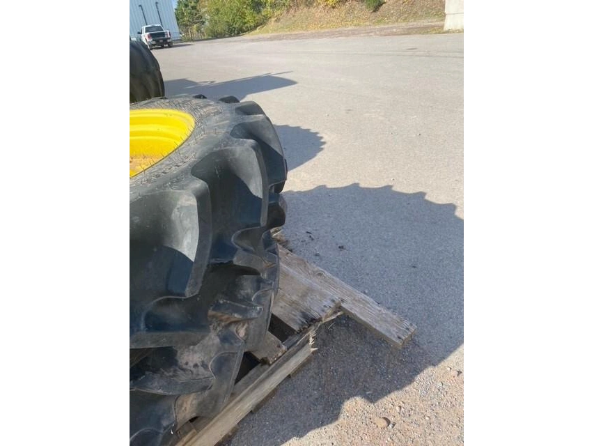 Goodyear 320/85r38 None alt