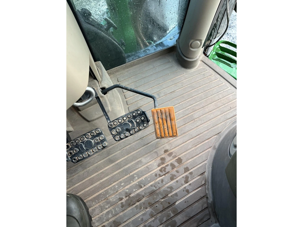 2021 John Deere 6130r alt