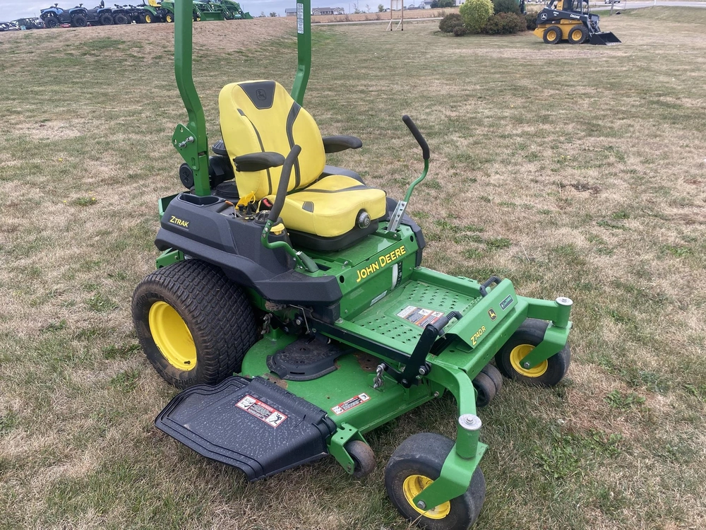 2019 John Deere Z740r alt