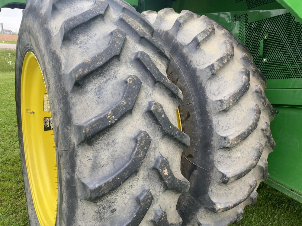 John Deere S660 2013 alt