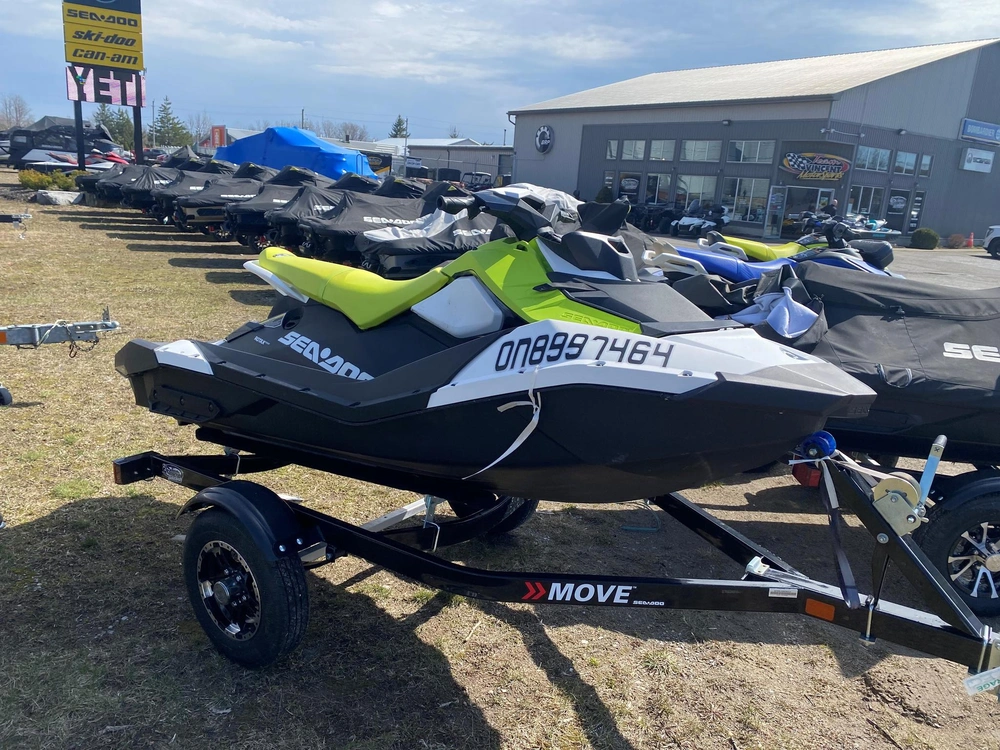 2023 Sea-doo/brp Spark 3-up 90hp Ibr & Convenience Package alt