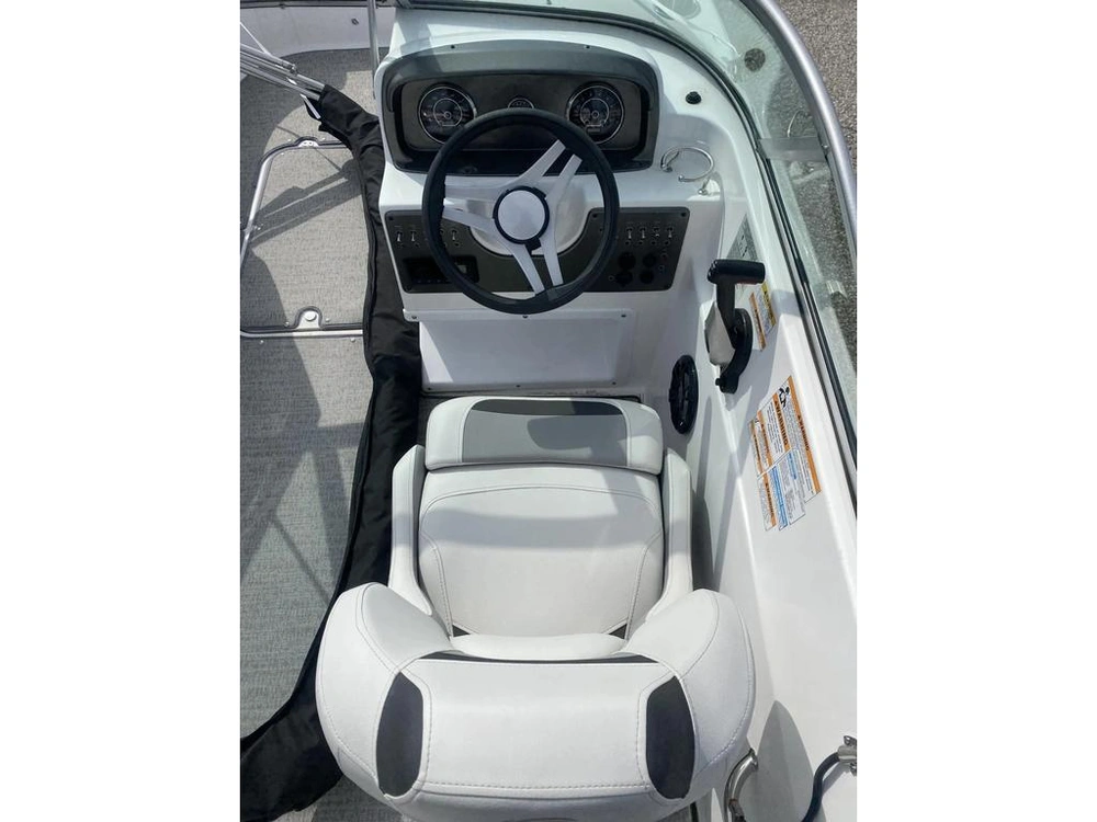 2023 Hurricane New Non -current 2023 Hurricane - Price Drop!! $55000 All In Price Plus Tax And Licensing!! -financing Available - Trades Welcome alt