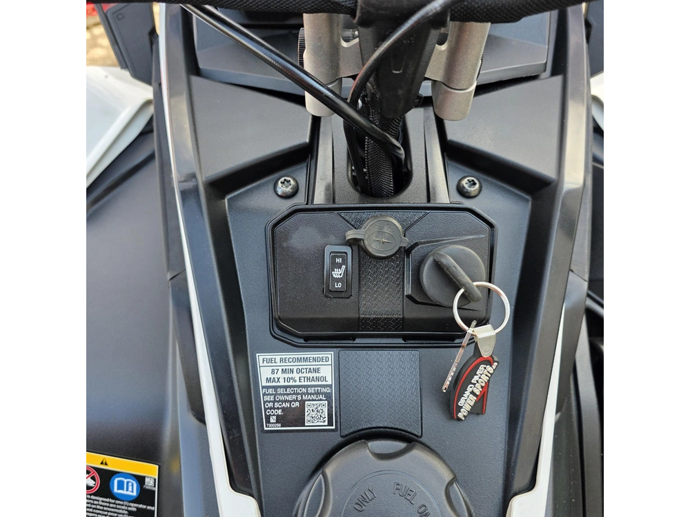 2023 Polaris 650 Indy Vr1 129 alt