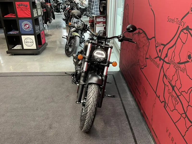 2026 Indian Motorcycle Chief Dark Horse thumbnail 3