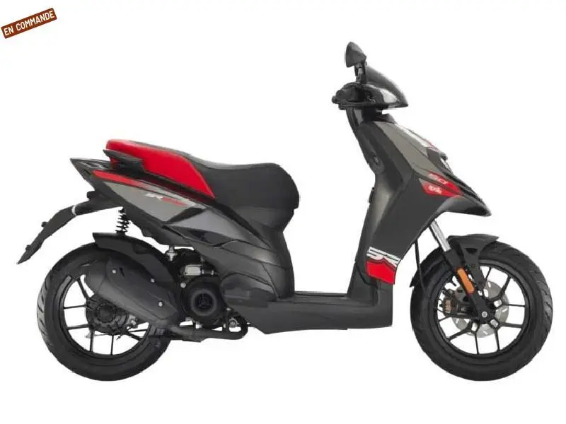 2026 Aprilia SR 50 MT 4T