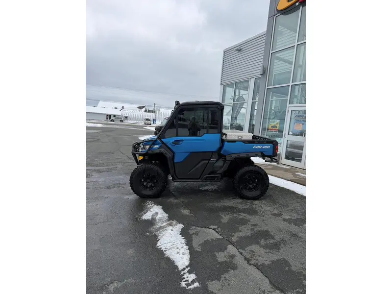 Can-Am DEFENDER LIMITED HD10 2023