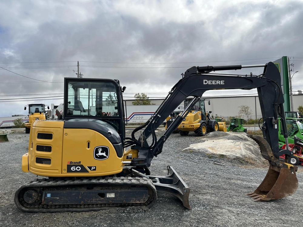 John Deere 60 P 2023 alt