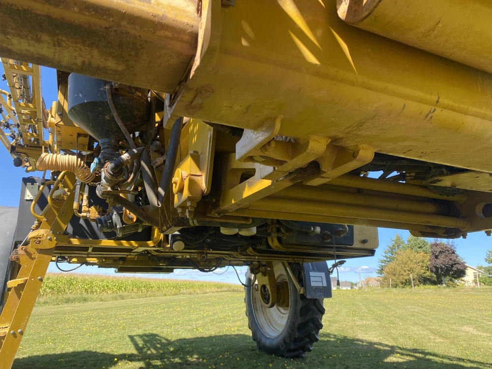 Rogator 1084 2009 alt