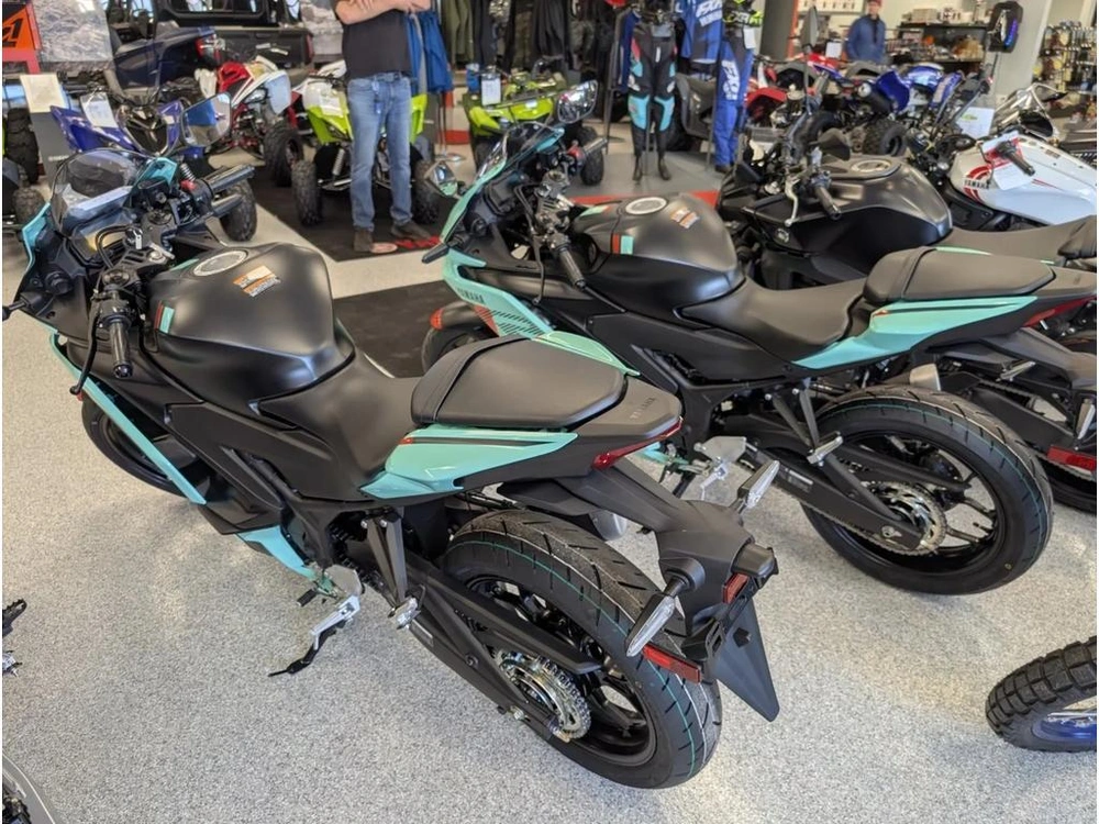 2026 Yamaha Yzf-r3 Mint Green alt