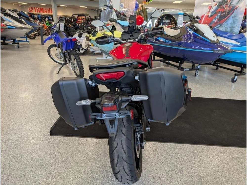 2022 Yamaha 9 Gt alt