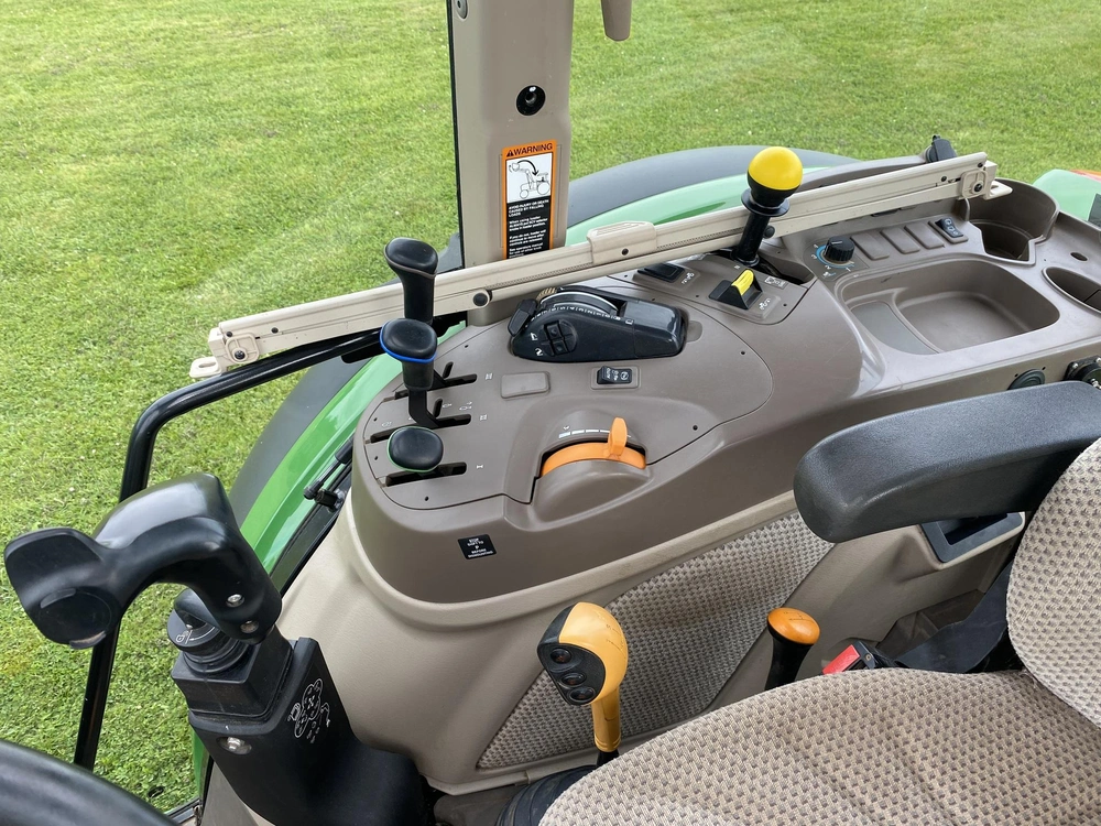 John Deere 5115m 2020 alt