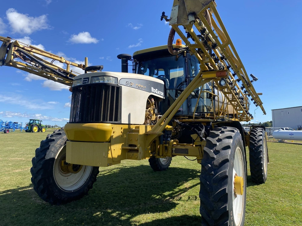 Rogator 1084 2009 alt