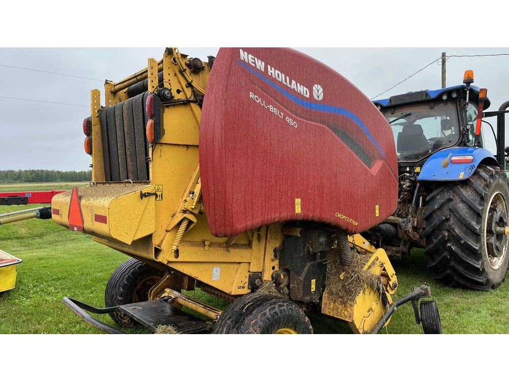 New Holland Rollbelt 450 2022 alt