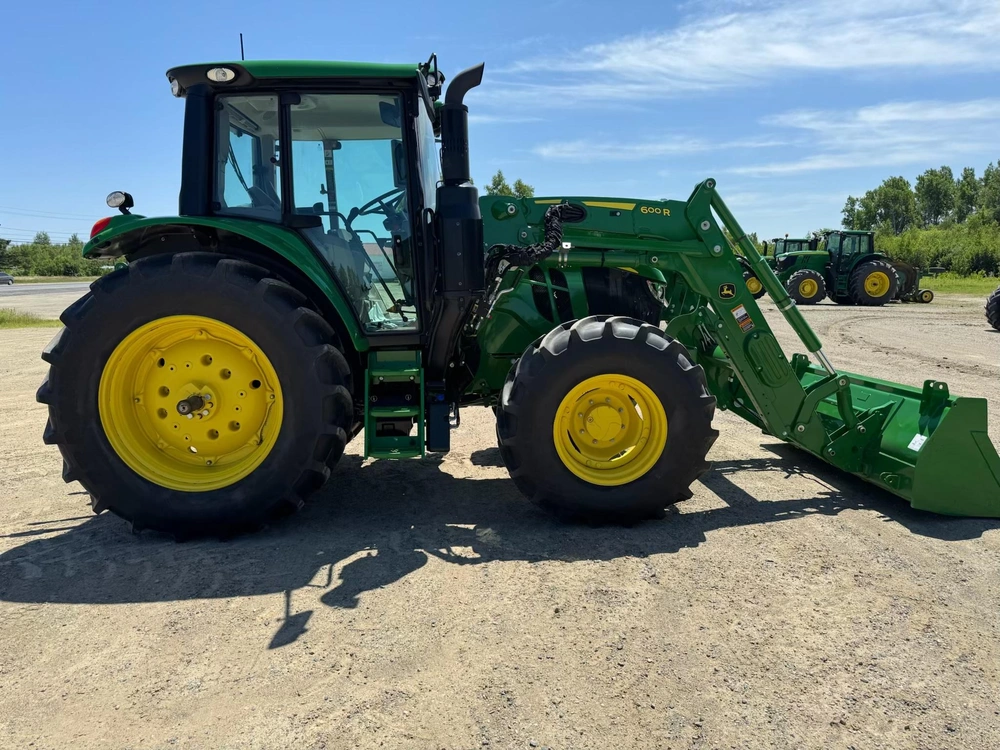 2024 John Deere 6110m alt