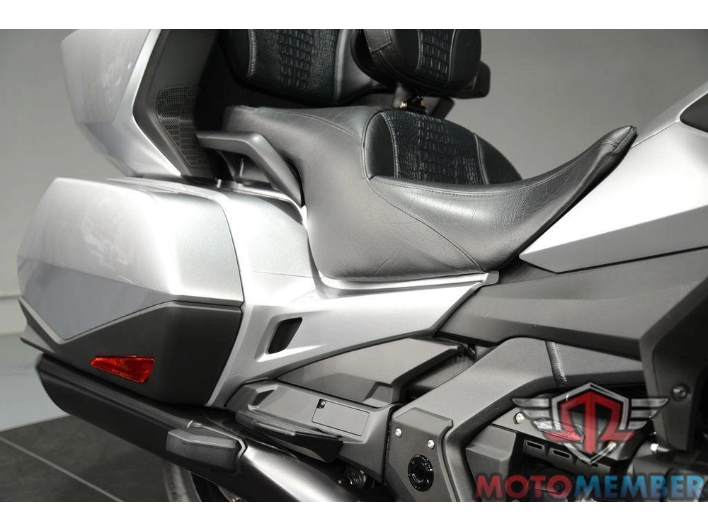2025 Honda Gold Wing Tour Automatic Dct alt