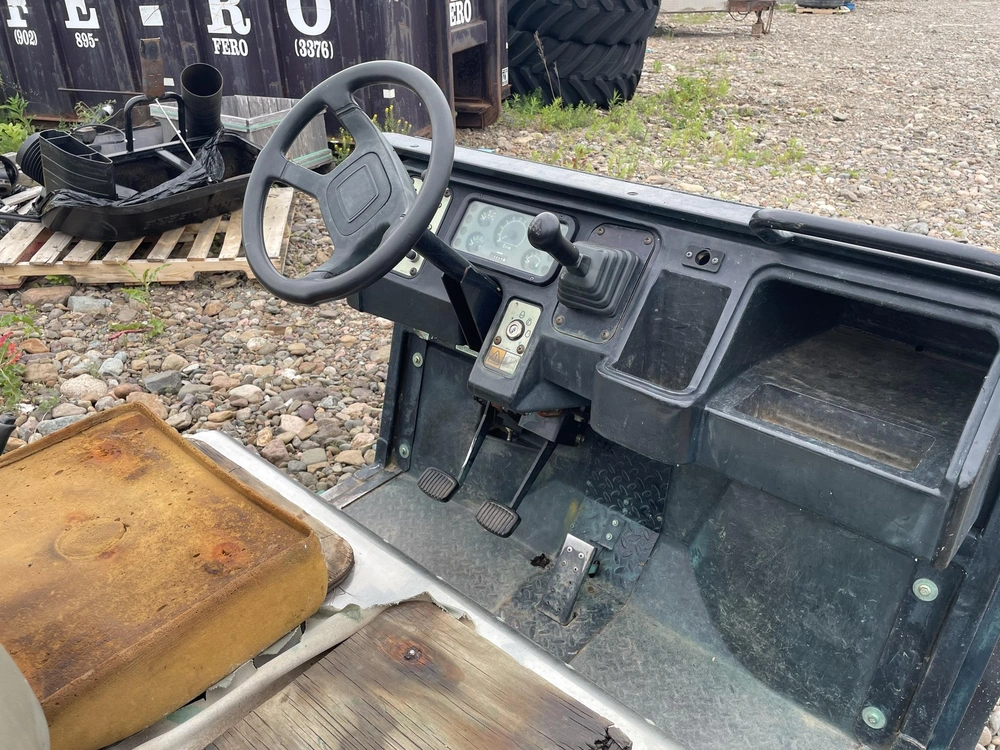Cushman 4wd Turf S660 2000 alt