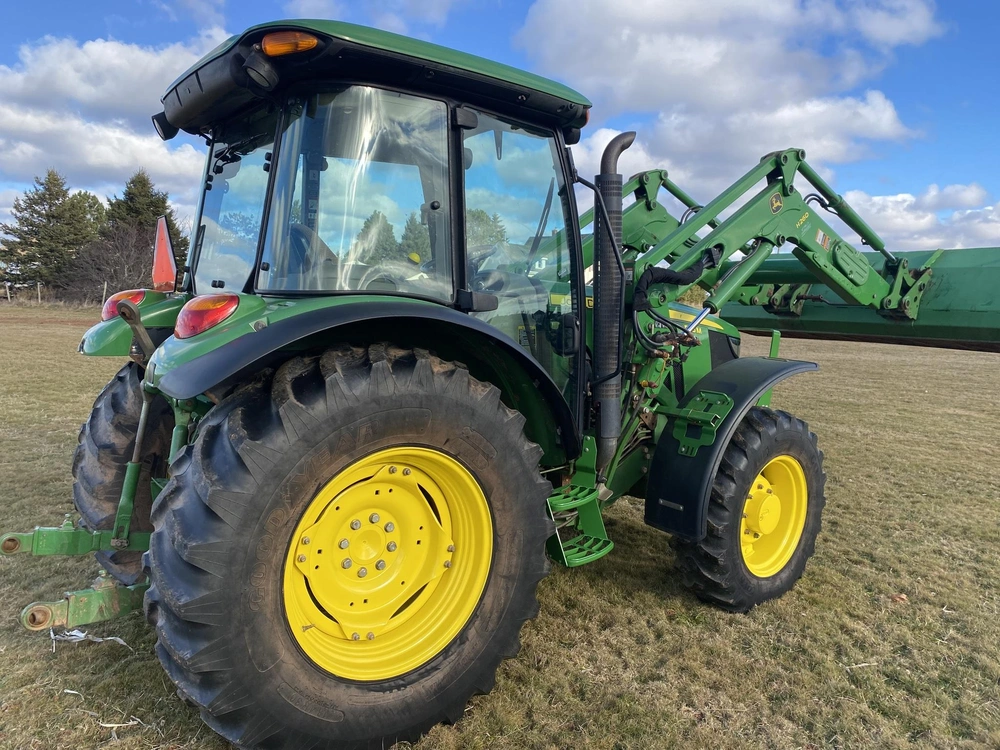 John Deere 5115m 2014 alt