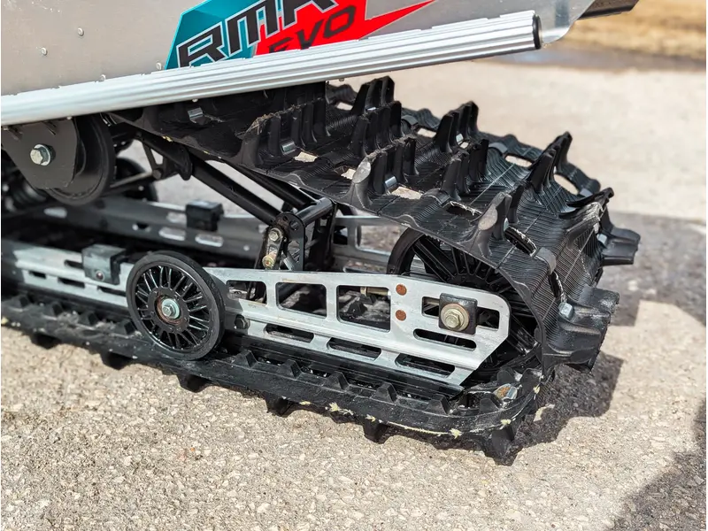 Polaris 550 RMK EVO 144 // Stealth Gray w/ GB Trail Muffler & Electric Visor Plug 2024