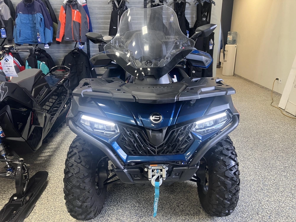 2023 Cfmoto Cforce 600 Touring alt