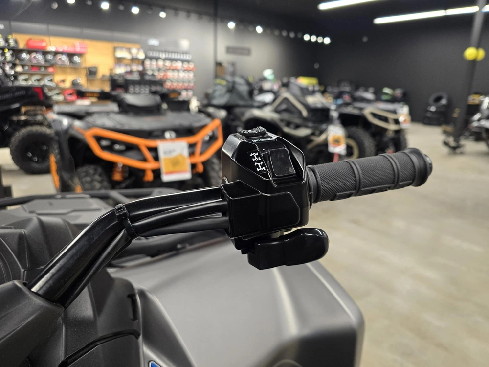 2026 Brp Outlander Max Xt 700 alt