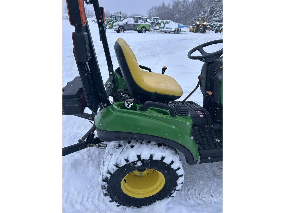 John Deere 1023e 2018 alt