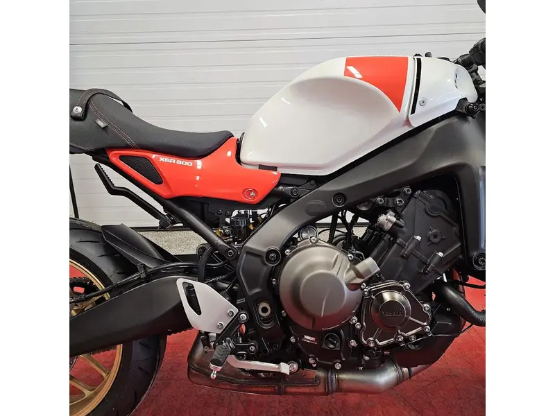 2026 Yamaha XSR 900 thumbnail 6