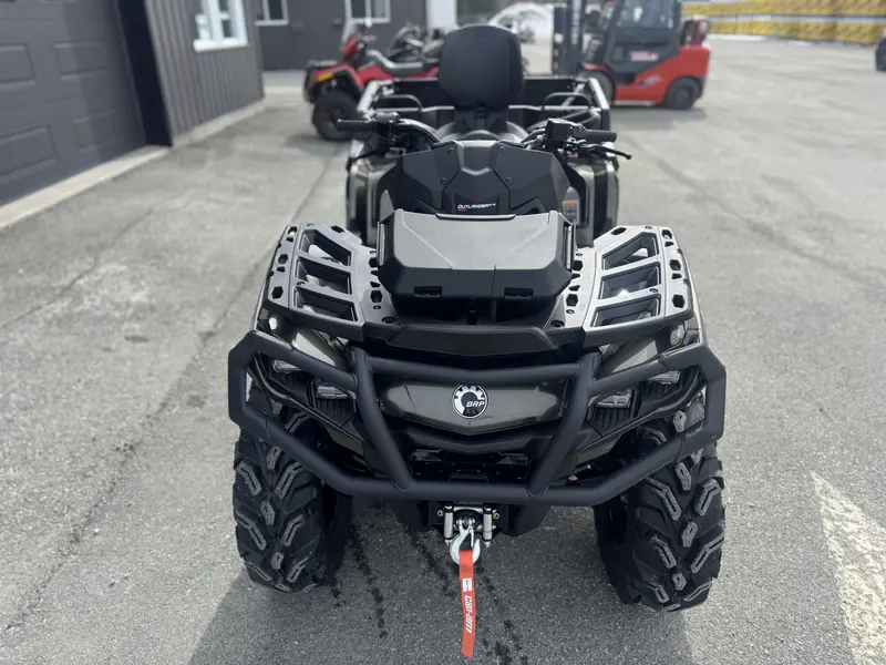 Can-Am OUTLANDER MAX XT 6X6 1000R 2025