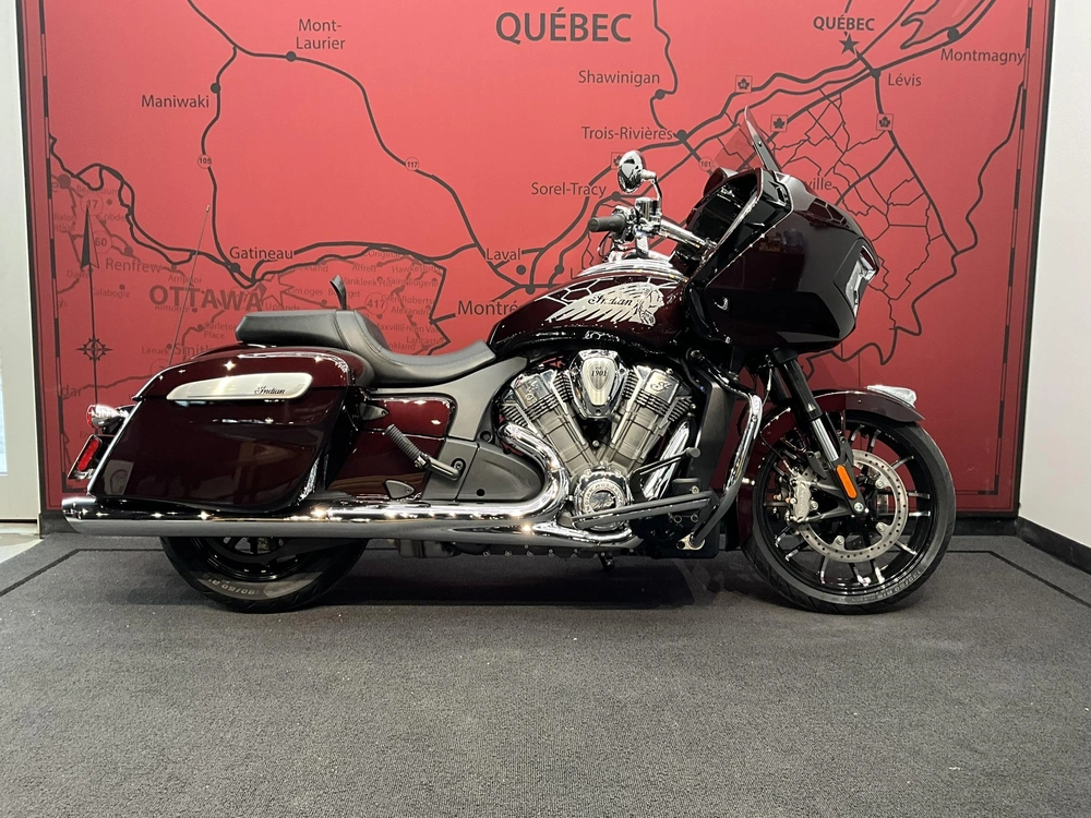 Indian Motorcycle Challenger Limited 2026 alt