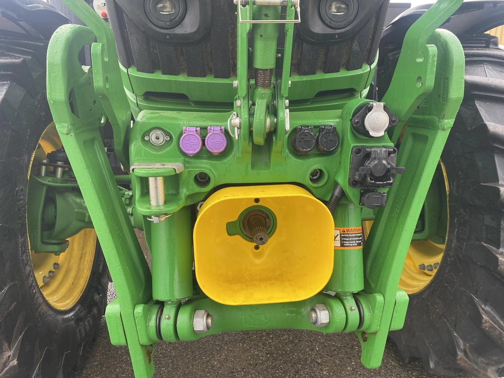 2024 John Deere 6r 185 alt