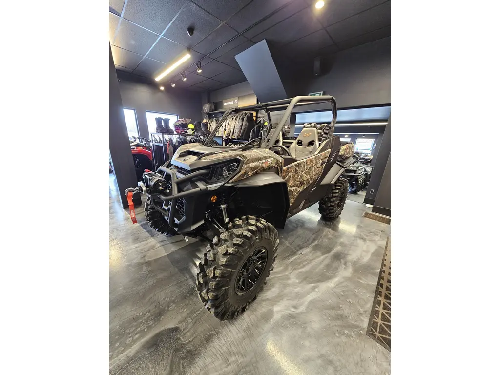 2026 Can-Am COMMANDER - XMR 1000R