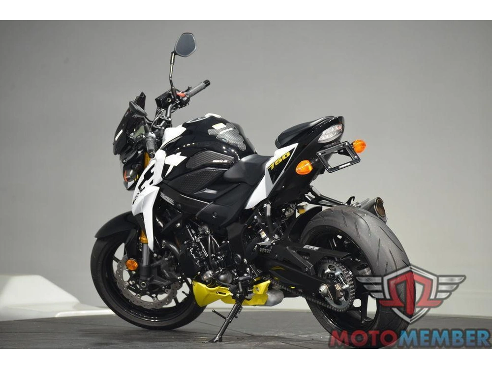 2023 Suzuki Gsx-s750z alt