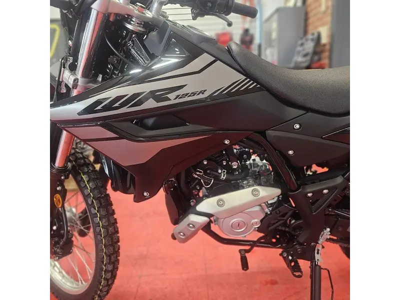 2026 Yamaha WR 125R thumbnail 18