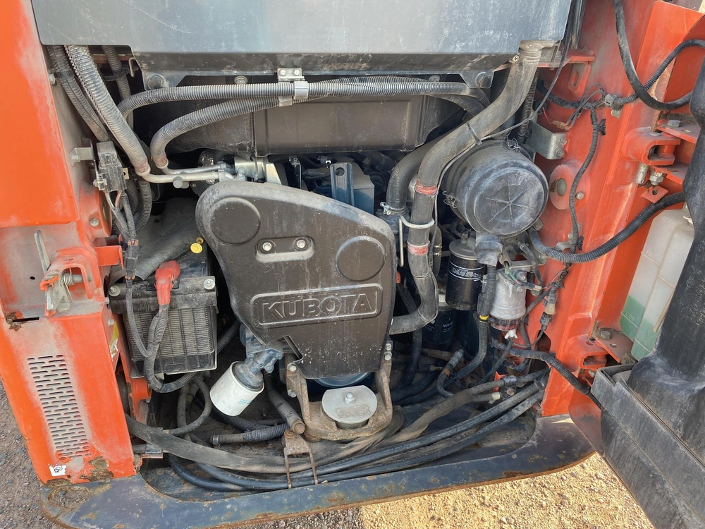 2020 Kubota Ssv65 alt