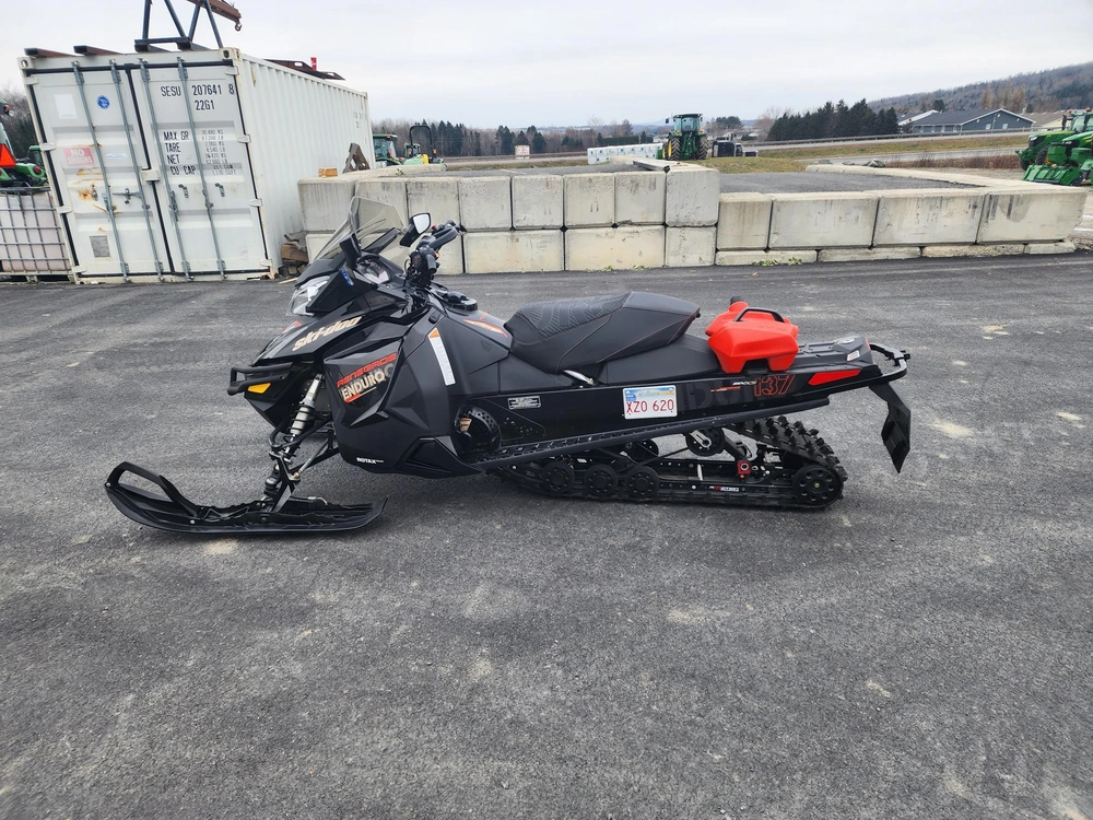 Ski-doo Renegade Enduro 900 Ace 2017 alt