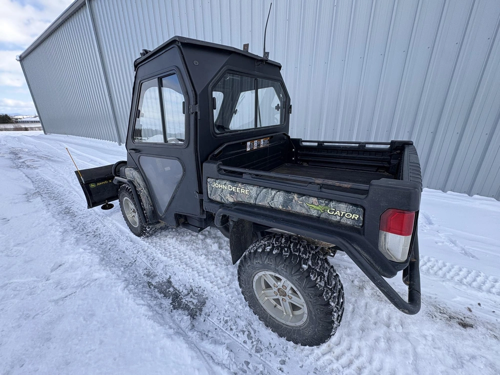 2012 John Deere Xuv 825i Camo alt