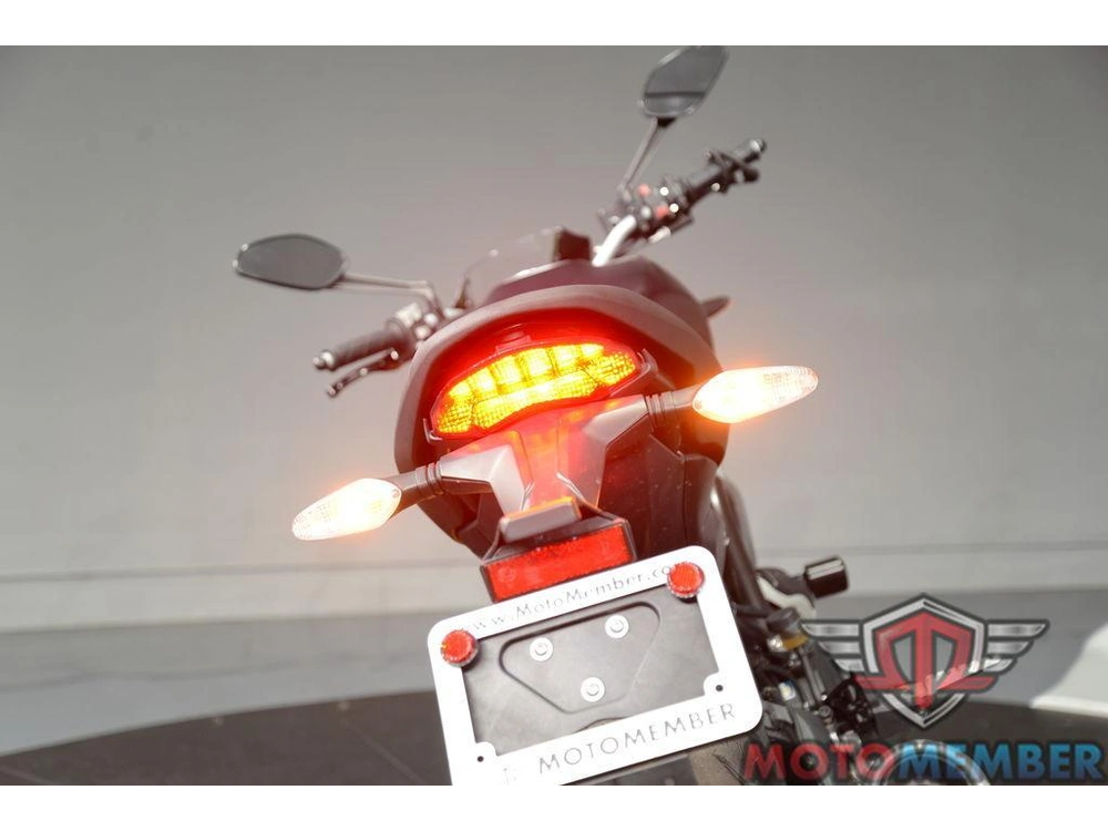 2018 Ducati Monster 797 Plus Dark Stealth alt