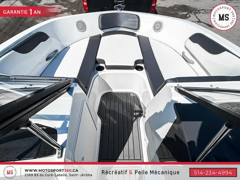 BAYLINER VR5 OPEN DECK 20.5 PIED 250 HP TOUR WAKE + SIMRAD ! 2021