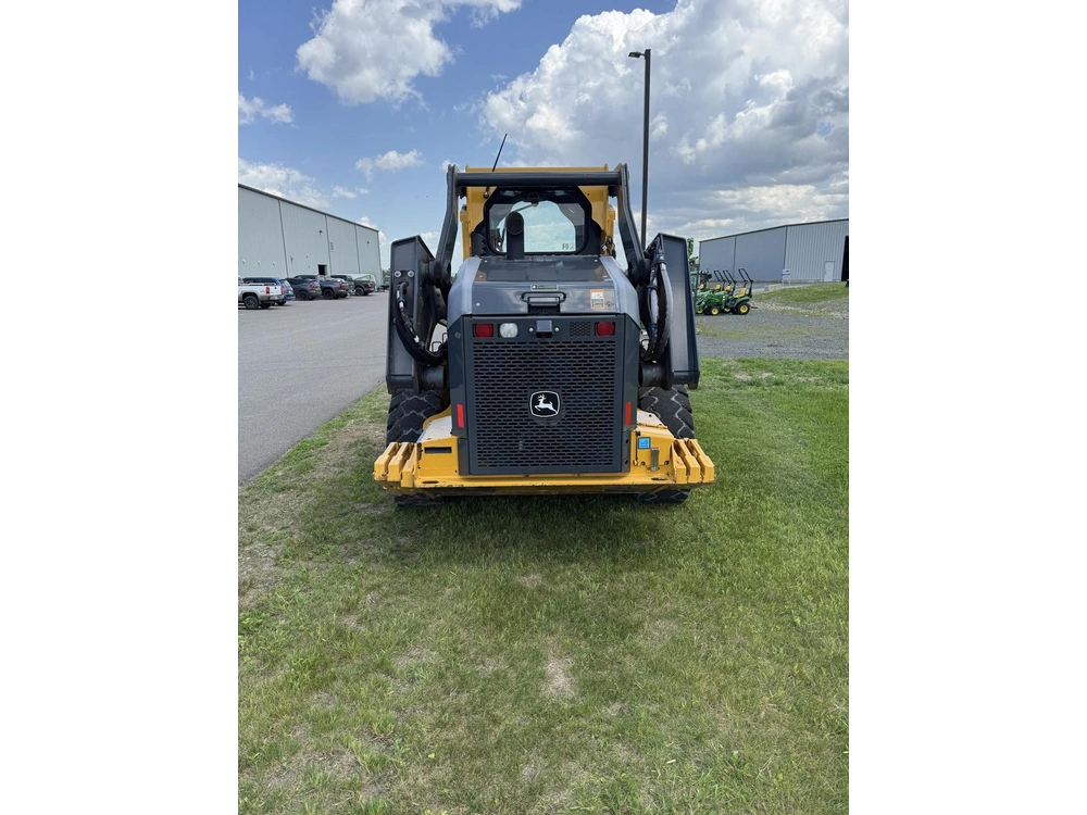 John Deere 332g 2023 alt