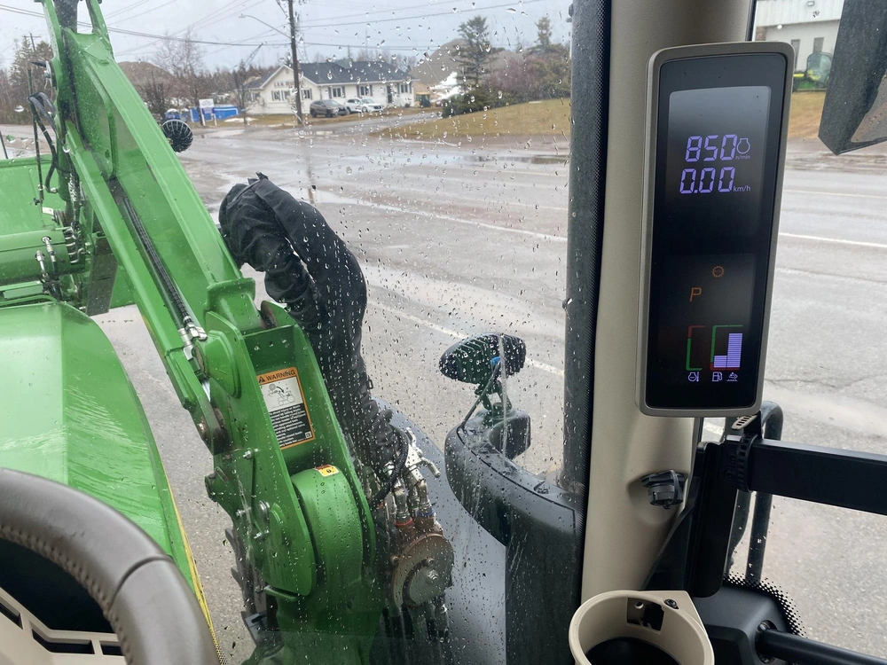 2024 John Deere 6r 185 alt