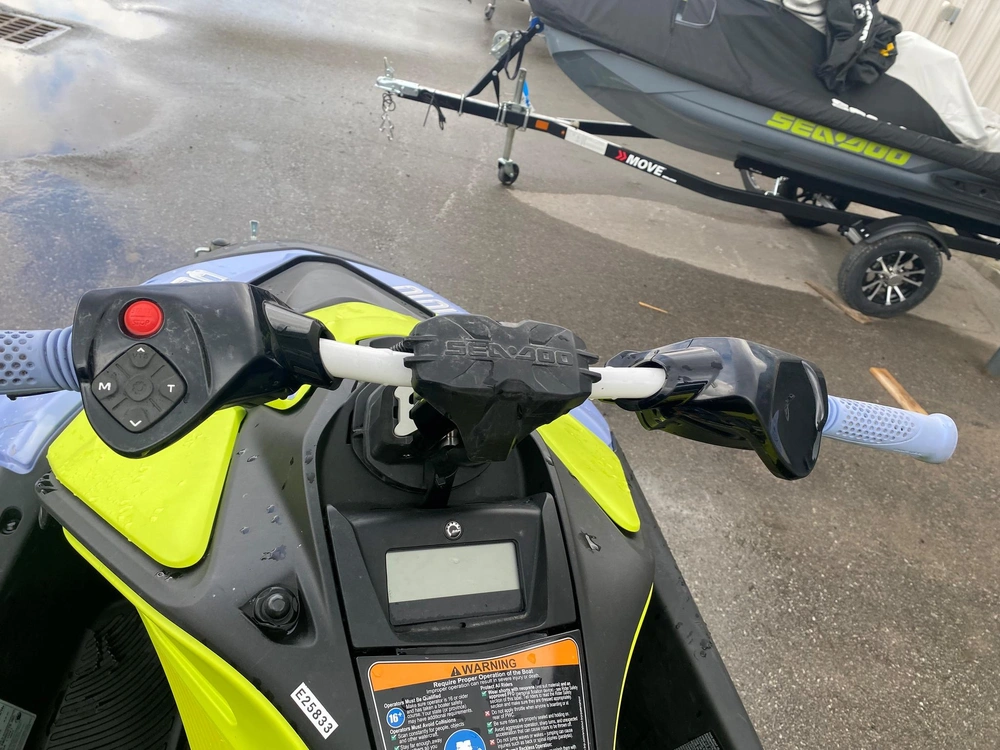 2024 Sea-doo/brp Spark Trixx 3-up alt